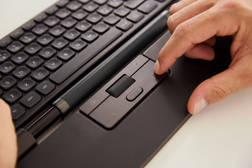 RM PRO WIRED SLIM WRIST REST VEGAN LEATHER WIRED SLIM WRIST REST