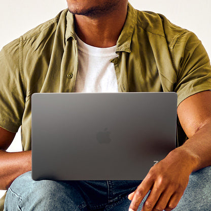 ZAGG HARDSHELL CASE FOR MACBOOK PRO 14IN M3M2M1 - SMOKE (702315488)