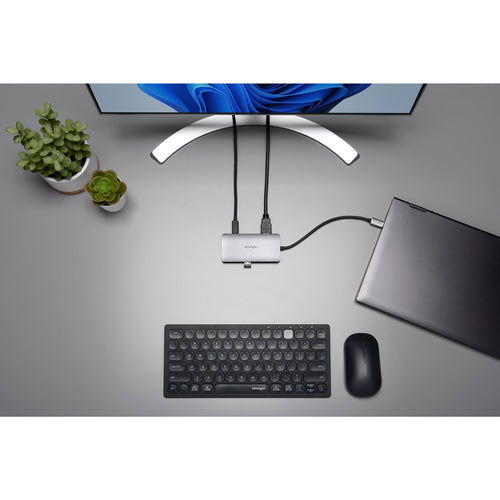 USB-C 8-IN-1 DRIVERLESS MOBILE HUB UH1400P