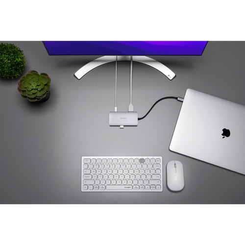 USB-C 8-IN-1 DRIVERLESS MOBILE HUB UH1400P