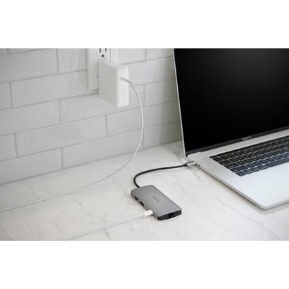 USB-C 8-IN-1 DRIVERLESS MOBILE HUB UH1400P